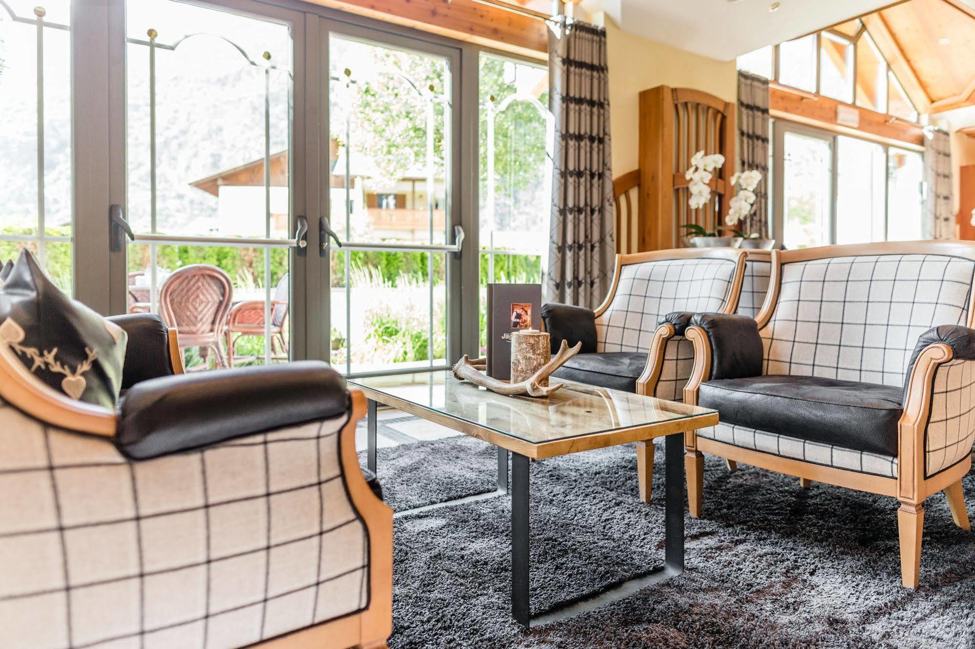 Dolcevita Hotel Jagdhof Laces Exterior foto